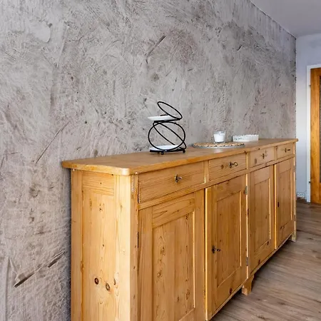 L&p Gerlitzen & Pool - Haus Enzian Appartement *