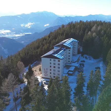 L&p Gerlitzen & Pool - Haus Enzian Apartament *