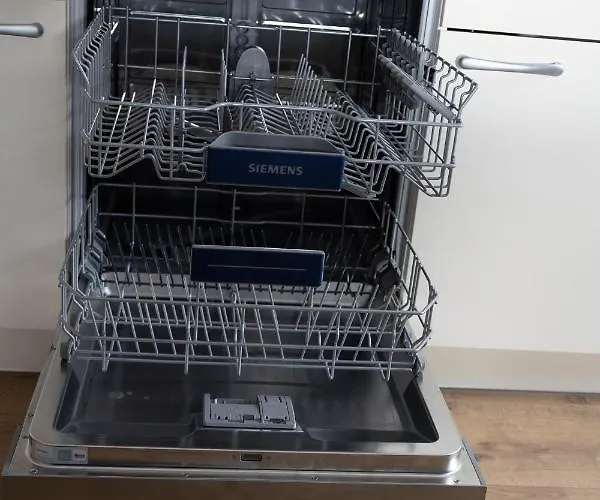 L&p Gerlitzen & Pool - Haus Enzian Apartament